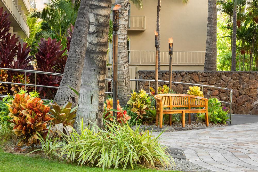 Courtyard By Marriott Waikiki Beach Honolulu Bagian luar foto