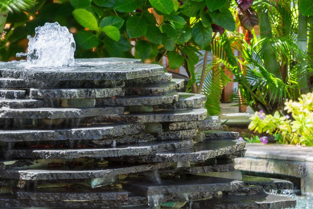 Courtyard By Marriott Waikiki Beach Honolulu Bagian luar foto