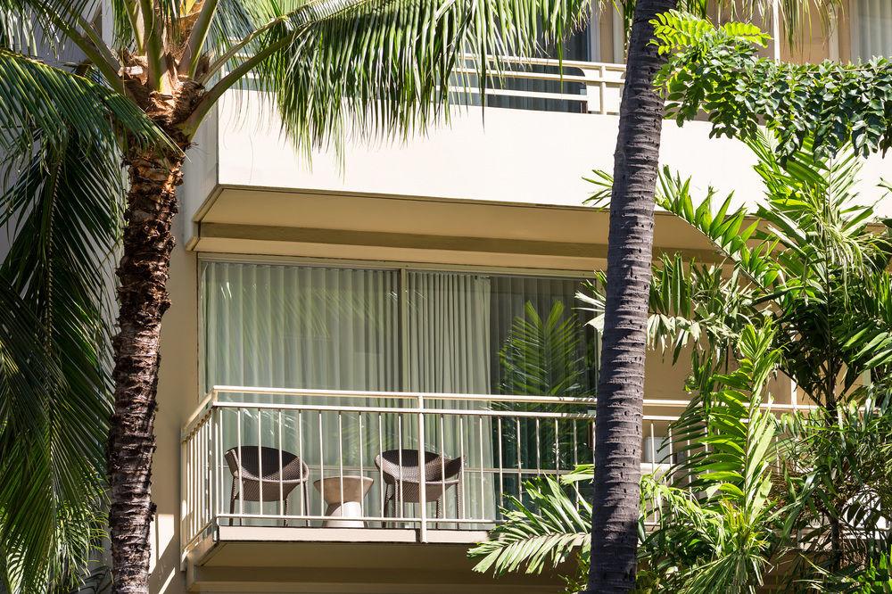 Courtyard By Marriott Waikiki Beach Honolulu Bagian luar foto