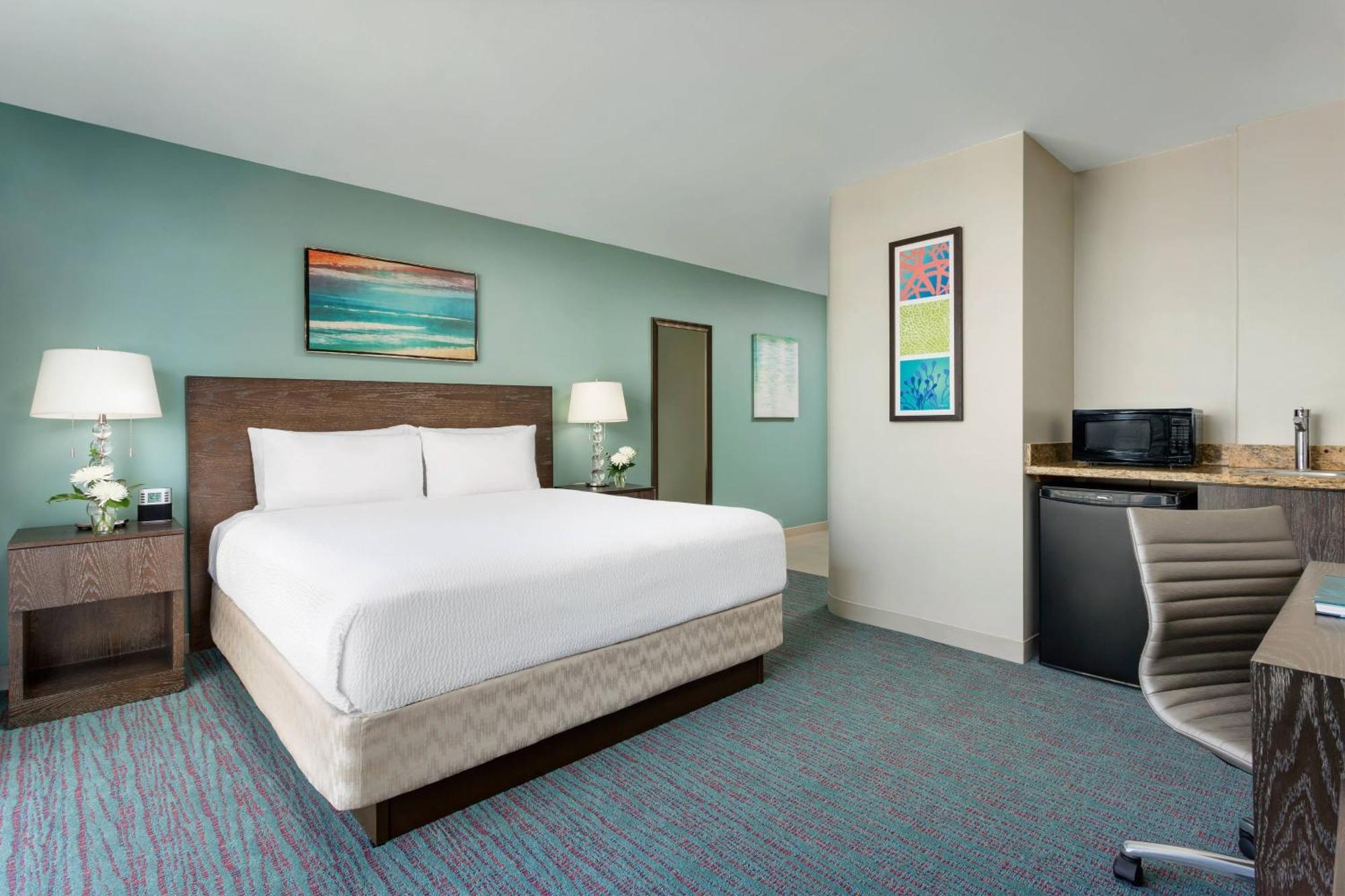 Courtyard By Marriott Waikiki Beach Honolulu Bagian luar foto
