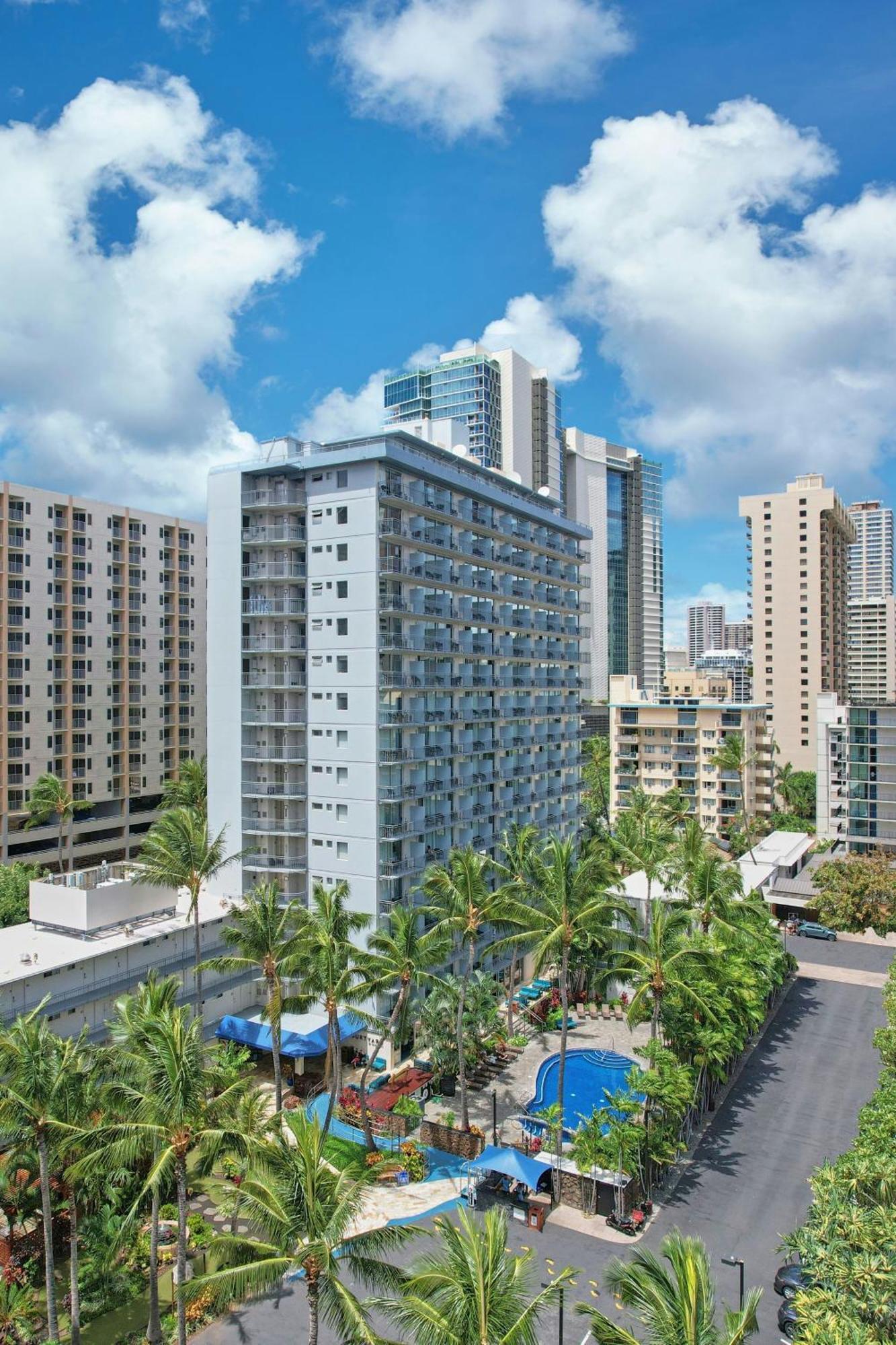 Courtyard By Marriott Waikiki Beach Honolulu Bagian luar foto