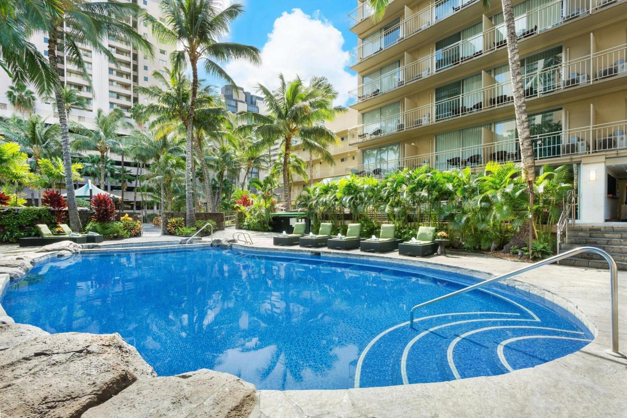 Courtyard By Marriott Waikiki Beach Honolulu Bagian luar foto